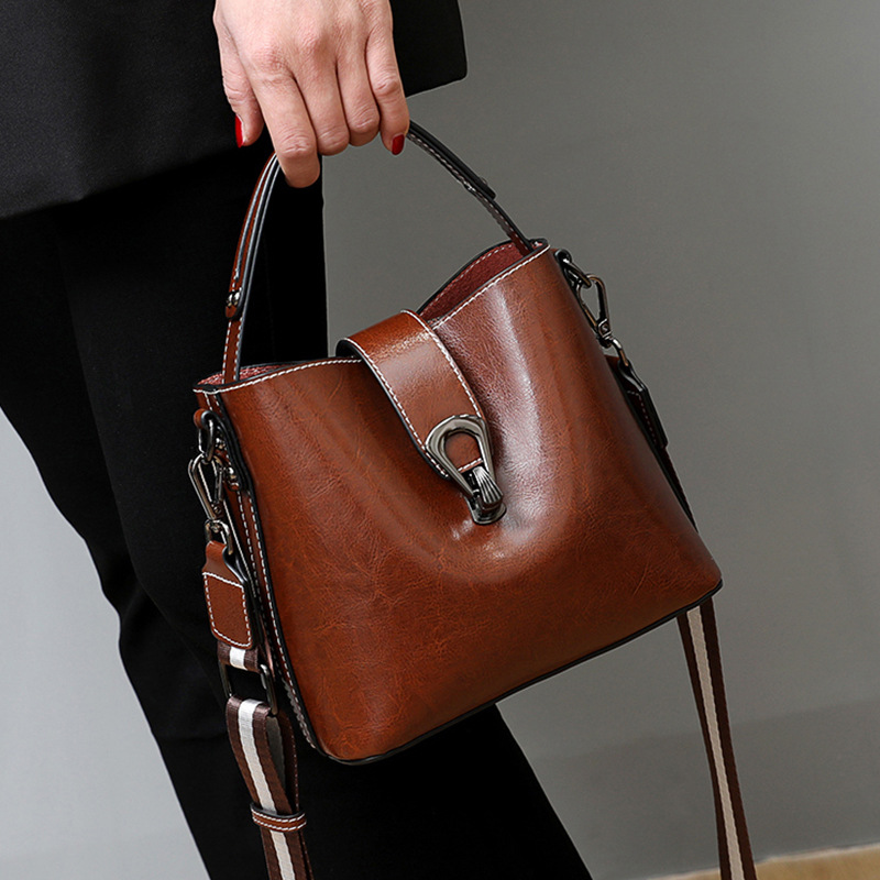 Luxury Bags From China - Real Oil Wax Leather Women's Bucket