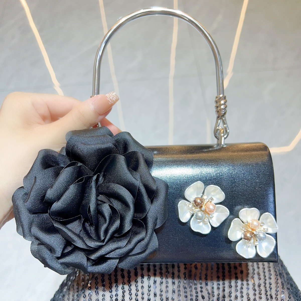 Luxury Gold 3D Flower Clutch B - Luxury Bags Gold 评论和价格