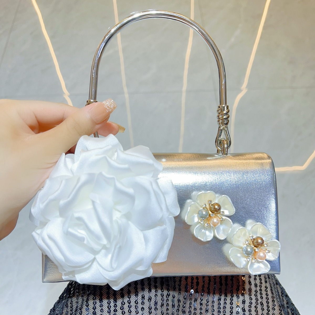 Luxury Gold 3D Flower Clutch B - Luxury Bags Gold 评论和价格